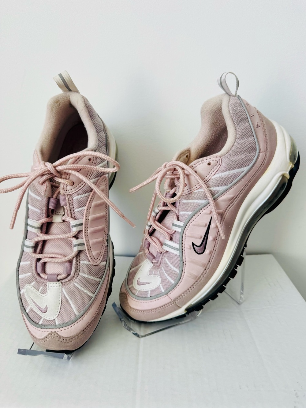Nike Air Max 98 “Barely Rose” Women’s Sneaker 🌸